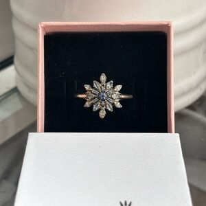 Pandora Elegant AUTHENTIC Silver Snowflake Ring